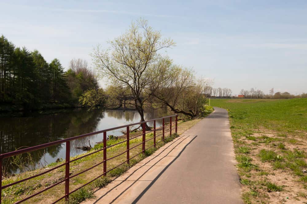 This is how the Clyde walkway in Dalmarnock looks after redevelopment.