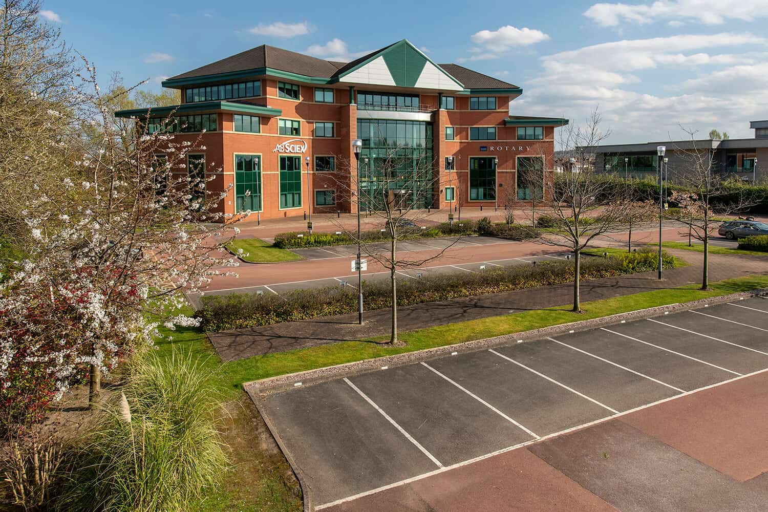Exterior elevated photograph of business building