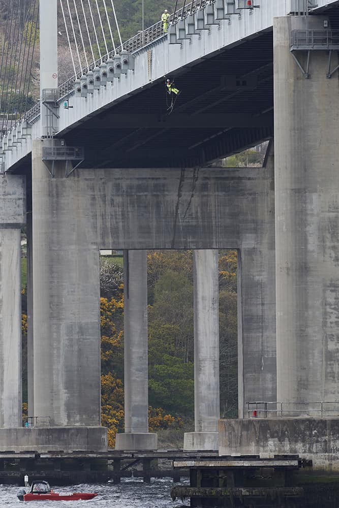 Photography of work being carried out on Kessock Bridge