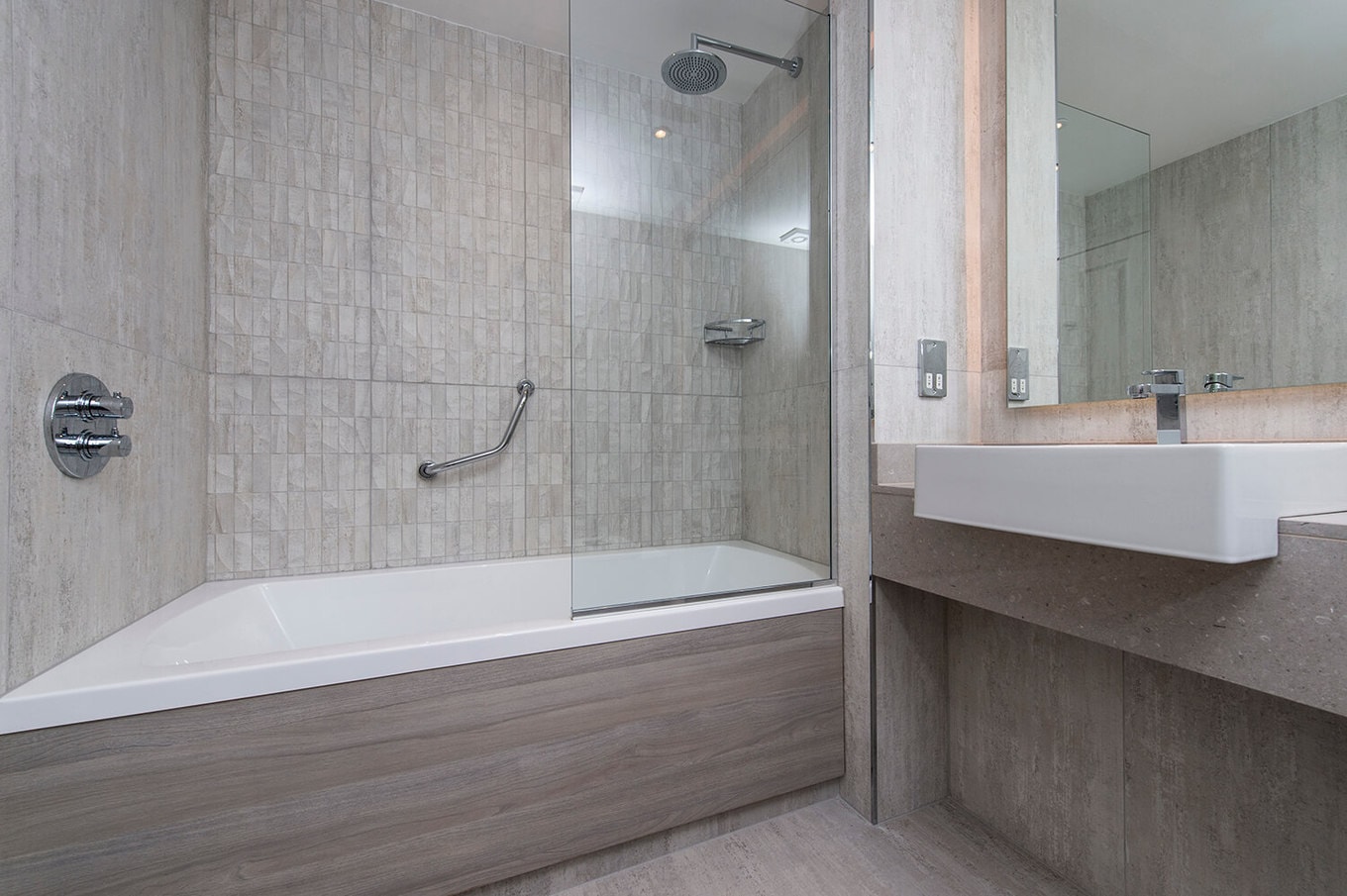 Bathroom interior photography by Commercial Photographers Network members for Glasgow